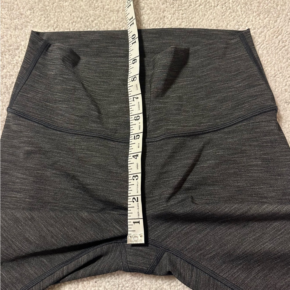 Lululemon Wunder Under Hi-Rise 7/8 Tight
Heathered Black Gray Leggings Luxtreme - Picture 8 of 15